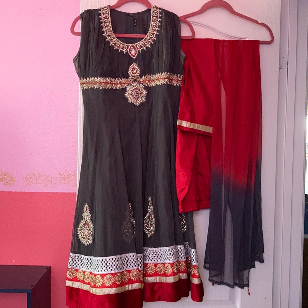 Indian churidar kurta/ Anarkali size 34